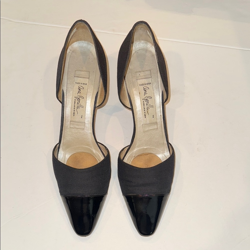 Elegant Black and Gray Kitten Heel Slingbacks